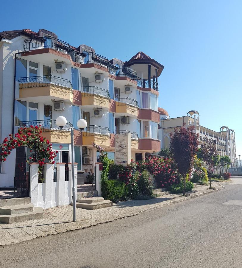 Отель Sunny Island Обзор Экстерьер фото